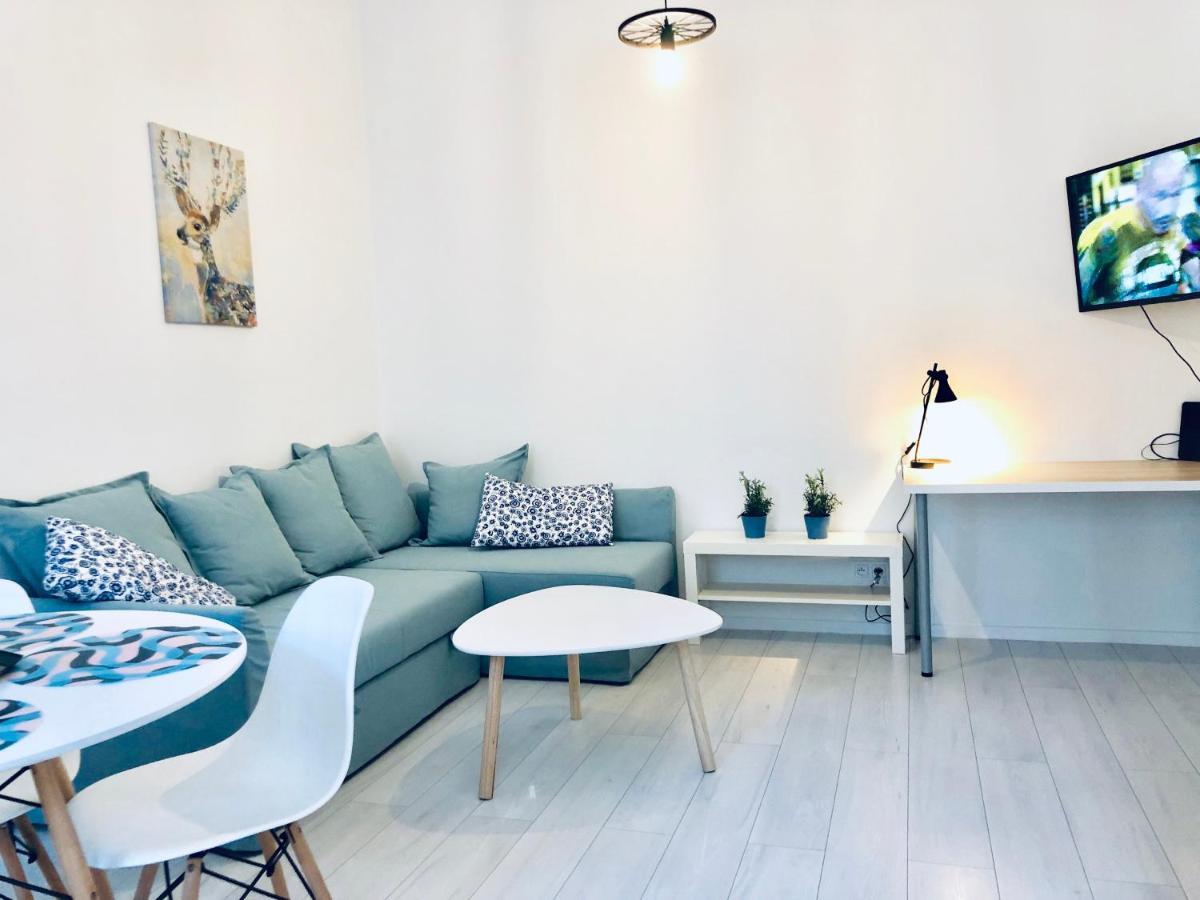 Apartament Delux 2 Legnica Ul. Kominka 16 Lägenhet Exteriör bild
