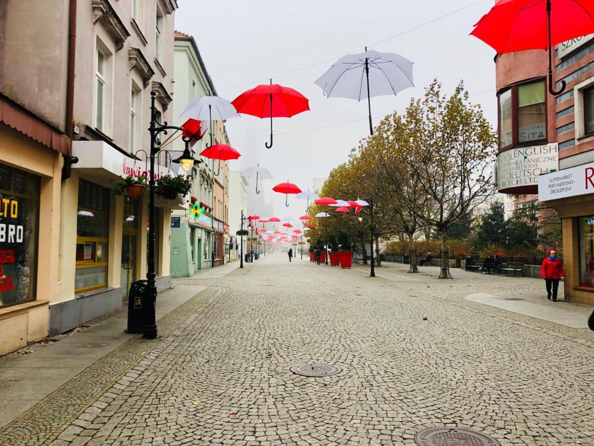 Apartament Delux 2 Legnica Ul. Kominka 16 Lägenhet Exteriör bild